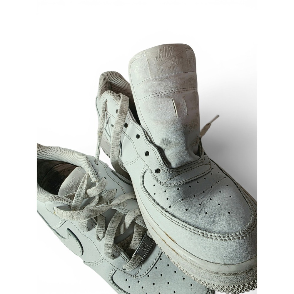 Nike Air Force 1 Low Top White Sneakers Youth Grade size 6.5Y/ Womens Size 8 - Picture 5 of 6